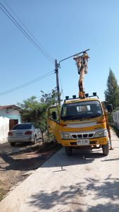 ซ่อมไฟฟ้าส่องสว่างภายในชุมชน
